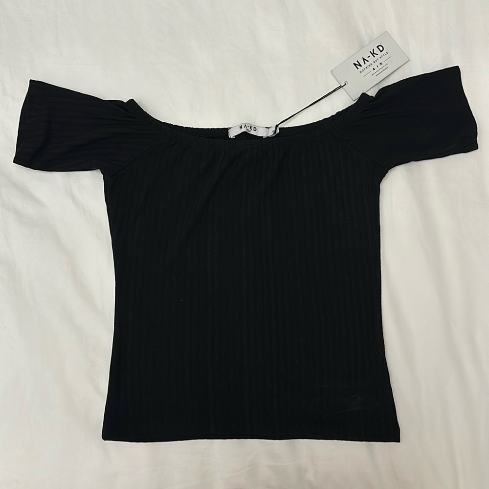 BNWT NA-KD OFF SHOULDER RIBBED TOP